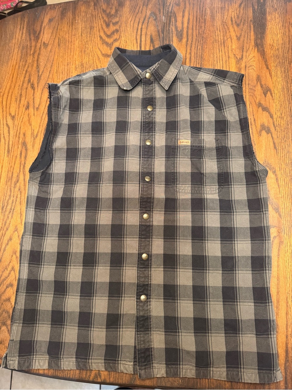 Carhartt Men's Sleeveless Plaid Button-Down vest - Gray/Black